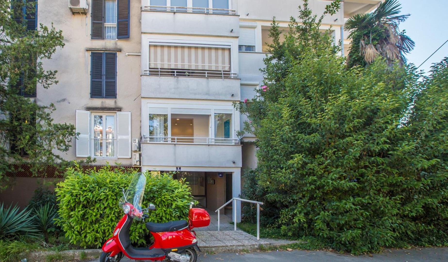 Sereno Apartment